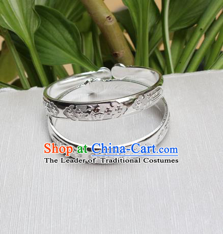 Traditional Chinese Miao Nationality Crafts Jewelry Accessory Bangle, Hmong Handmade Miao Silver Bracelet, Miao Ethnic Minority Chinese Character Fortune Bracelet Accessories for Women