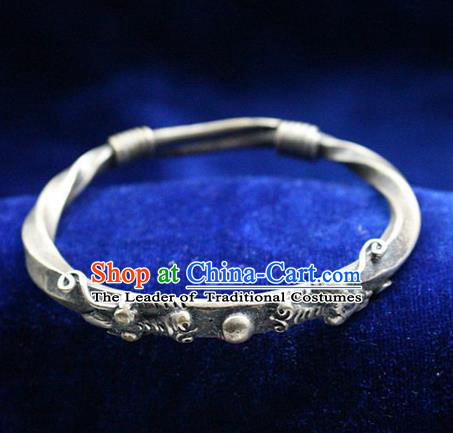 Traditional Chinese Miao Nationality Crafts Jewelry Accessory Bangle, Hmong Handmade Miao Silver Dragon Bracelet, Miao Ethnic Minority Silver Bracelet Accessories for Women