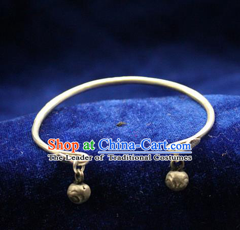 Traditional Chinese Miao Nationality Crafts Jewelry Accessory Bangle, Hmong Handmade Miao Silver Classical Bells Bracelet, Miao Ethnic Minority Silver Bracelet Accessories for Women