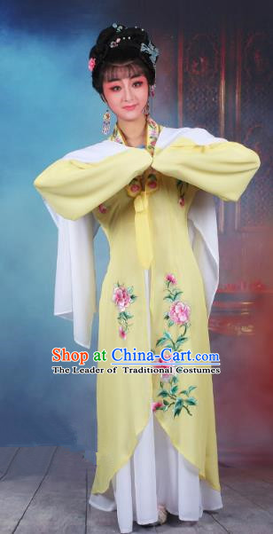 Traditional China Beijing Opera Young Lady Hua Tan Costume Princess Yellow Embroidered Cape, Ancient Chinese Peking Opera Diva Embroidery Dress Clothing