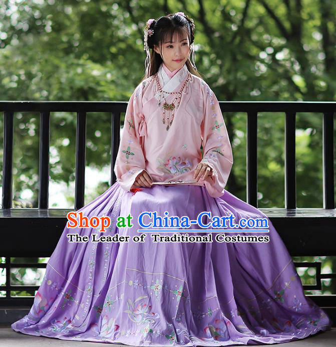 Asian Chinese Ming Dynasty Young Lady Hanfu Costume Embroidered Purple Skirt, Traditional China Ancient Princess Horse-face Skirt for Women