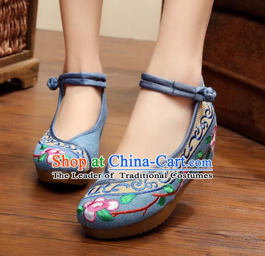 Traditional Chinese National Hanfu Embroidery Flowers Blue Shoes, China Princess Embroidered Shoes for Women