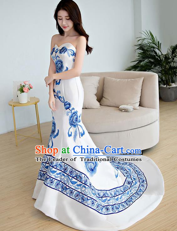 Chinese Style Wedding Catwalks Costume Wedding Bride Embroidered Full Dress Blue and White Porcelain Cheongsam for Women