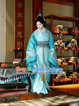 Traditional Chinese Ancient Han Dynasty Imperial Concubine Embroidered Hanfu Clothing for Women