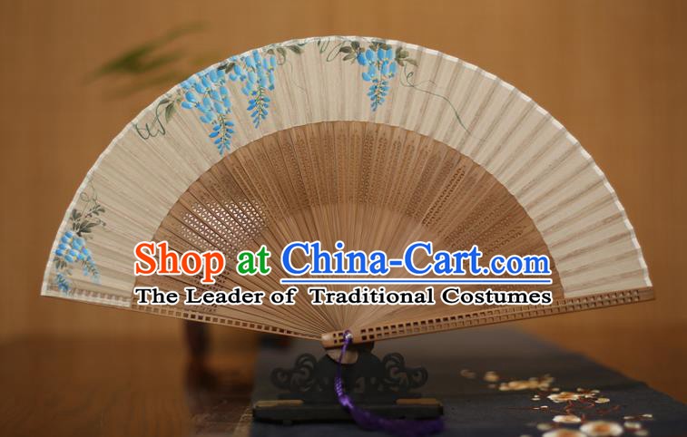 Traditional Chinese Crafts Printing Grape Folding Fan, China Handmade Classical Silk Pierced Fans for Women