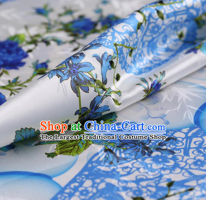 Chinese Traditional White Gambiered Guangdong Gauze Satin Plain Classical Pattern Cheongsam Silk Drapery