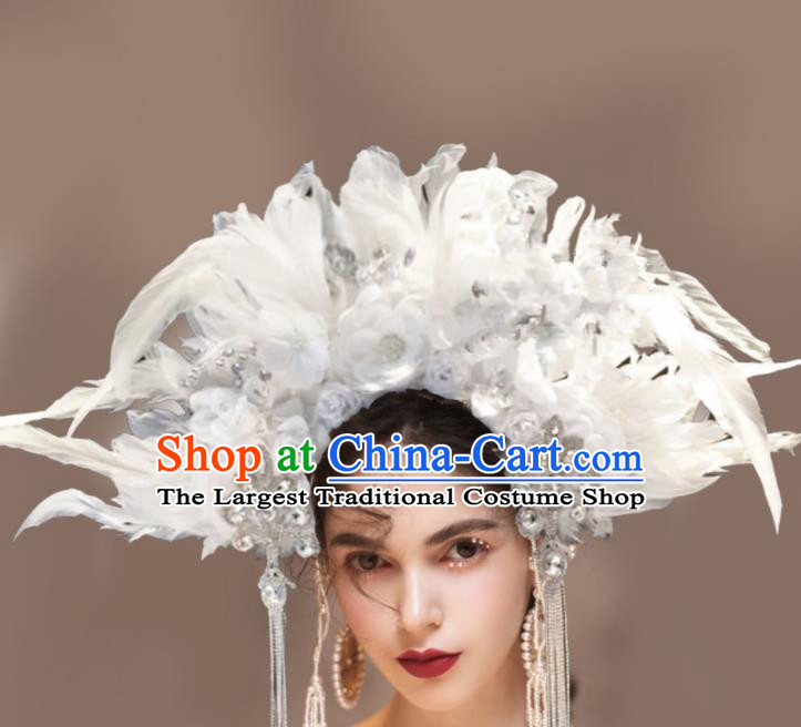 Top Grade Halloween Catwalks Headdress Brazilian Carnival White Feather Hair Accessories for Women