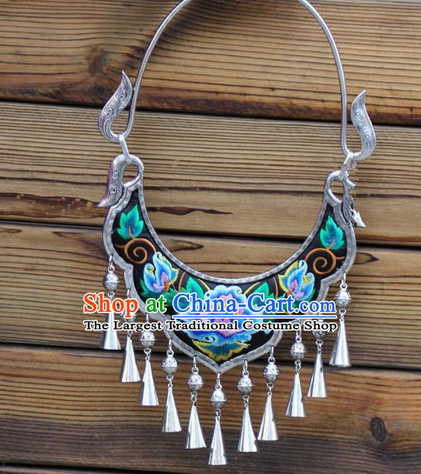 Chinese Traditional Miao Minority Embroidered Blue Peony Longevity Lock Necklace Ethnic Folk Dance Accessories for Women