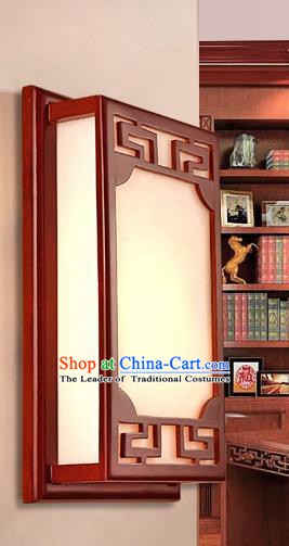 Traditional China Ancient Wood Wall Lanterns Handmade Carving Lantern Ancient Lamp