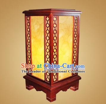 China Handmade Wood Parchment Lanterns Palace Desk Lantern Ancient Lanterns Traditional Lamp