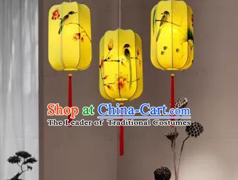 Traditional China Handmade Lantern Ancient Printing Flowers Birds Yellow Hanging Lanterns Palace Ceiling Lamp