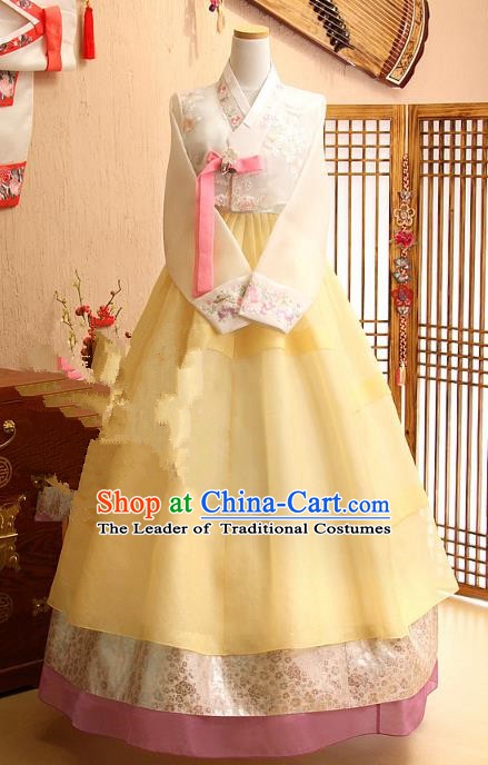 Korean Traditional Bride Tang Garment Hanbok Formal Occasions White Blouse and Yellow Dress Ancient Costumes for Women