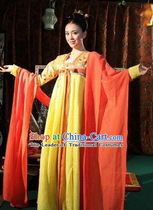 Chinese Ancient Tang Dynasty Nobility Lady Embroidered Historical Costume for Women