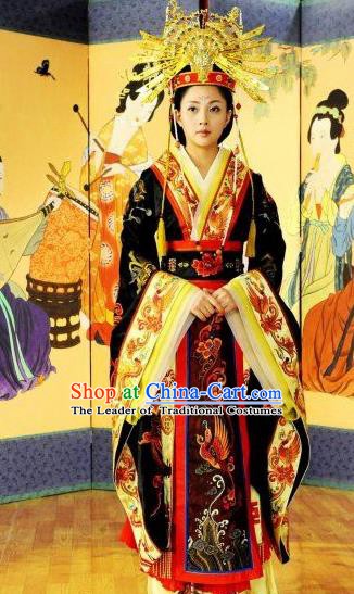 Chinese Ancient Tang Dynasty Imperial Consort Yang Hanfu Dress Embroidered Replica Costume for Women