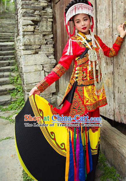 Traditional Chinese Miao Nationality Dance Costume and Headwear, Hmong Female Ethnic Pleated Skirt Minority Embroidery Clothing for Women