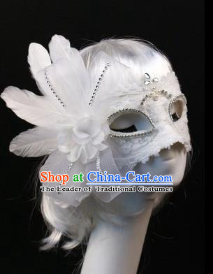 Halloween Exaggerated White Feather Face Mask Venice Fancy Ball Props Catwalks Accessories Christmas Masks