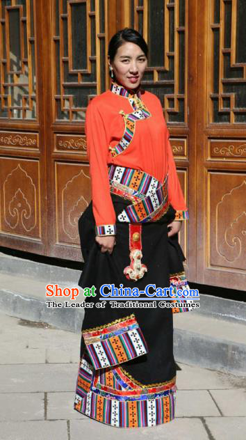 Chinese Traditional Black Tibetan Robe Minority Costume Zang Nationality Clothing for Women