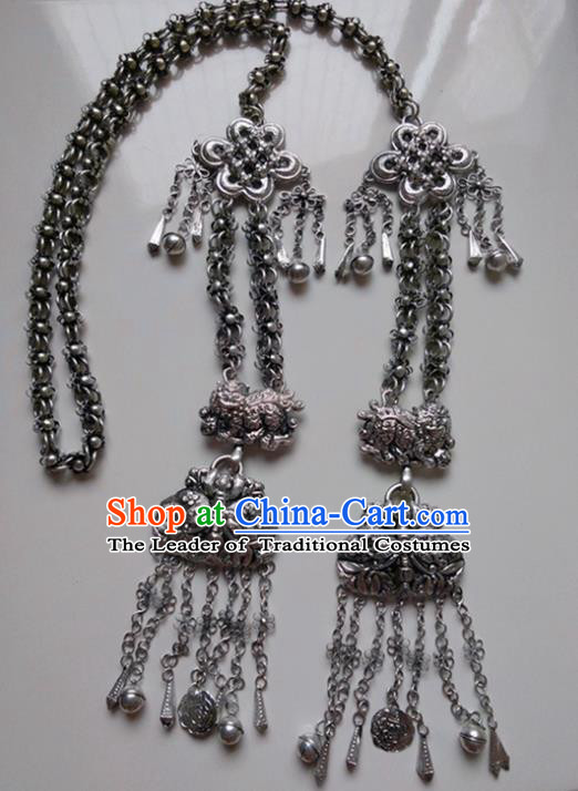 Chinese Miao Nationality Ornaments Traditional Hmong Handmade Sliver Necklace for Women