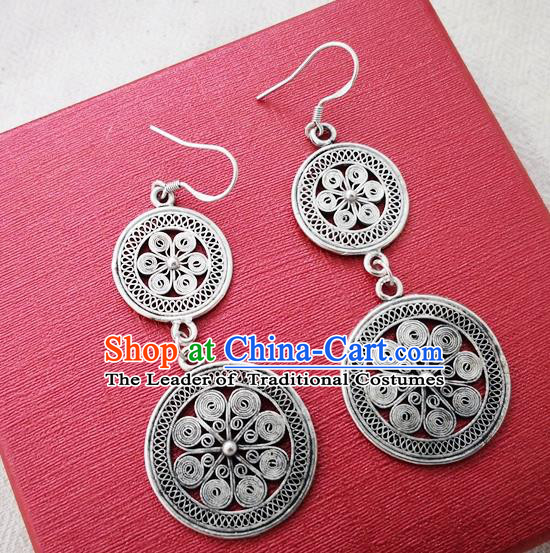 Chinese Handmade Miao Nationality Jewelry Accessories Hmong Sliver Hub Earrings for Women