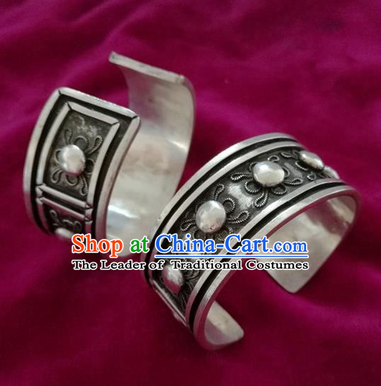 Handmade Chinese Miao Nationality Bracelet Traditional Hmong Sliver Bangle for Women