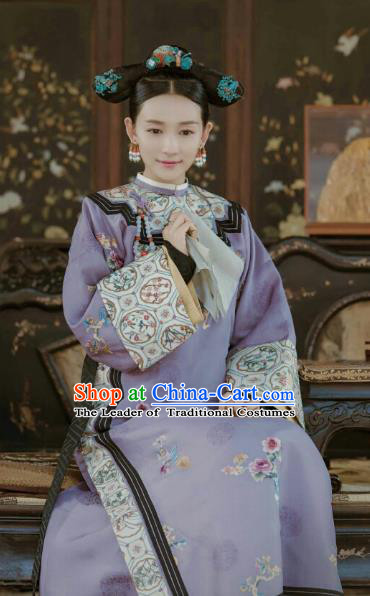 Chinese Ancient Drama Costume Story of Yanxi Palace Qing Dynasty Imperial Consort Embroidered Clothing and Headpiece for Women