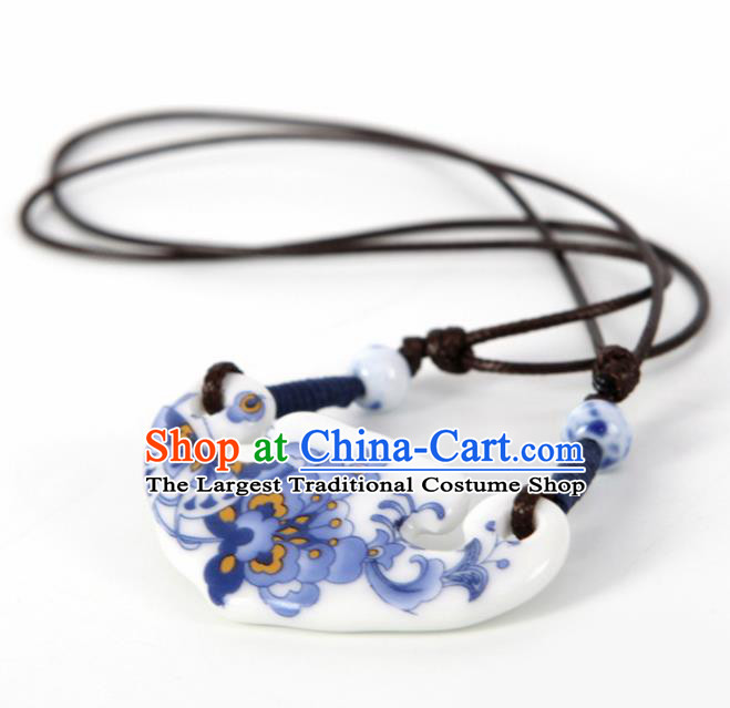 Top Grade Chinese Handmade Printing Blue Peony Jingdezhen Ceramics Necklace for Women