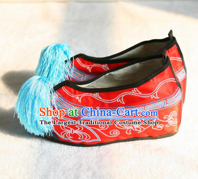 Chinese Traditional Beijing Opera Red Embroidered Shoes Beijing Opera Diva Cloth Shoes for Women