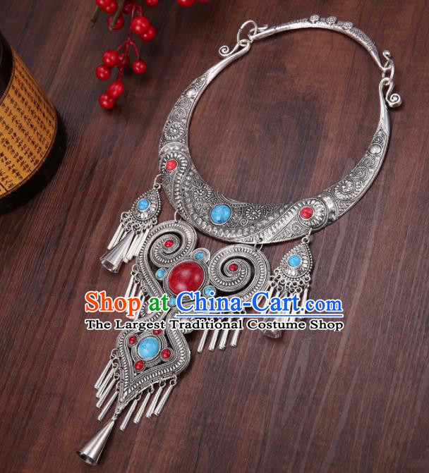 Chinese Traditional Jewelry Accessories Miao Minority Wedding Carving Necklace for Women