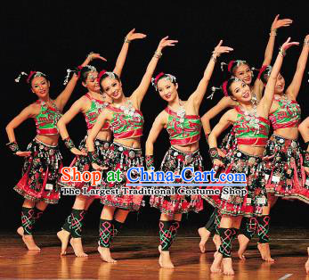 Chinese Traditional Dong Nationality Folk Dance Costumes Group Dance Stage Performance Clothing for Women