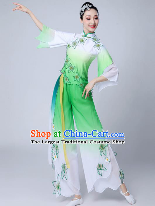 Chinese Traditional Group Dance Yangko Green Costumes Stage Performance Folk Dance Clothing for Women