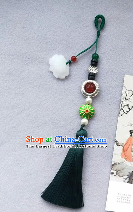 Chinese Traditional Hanfu Green Tassel Lotus Brooch Pendant Ancient Cheongsam Breastpin Accessories for Women