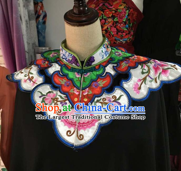 Chinese Traditional Embroidery Butterfly White Shoulder Accessories National Embroidered Cloud Patch