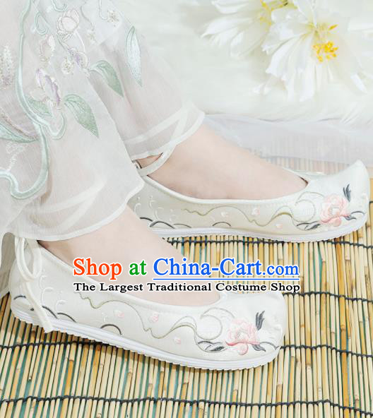 Chinese National Embroidered Peony White Shoes Ancient Traditional Princess Shoes Hanfu Shoes for Women