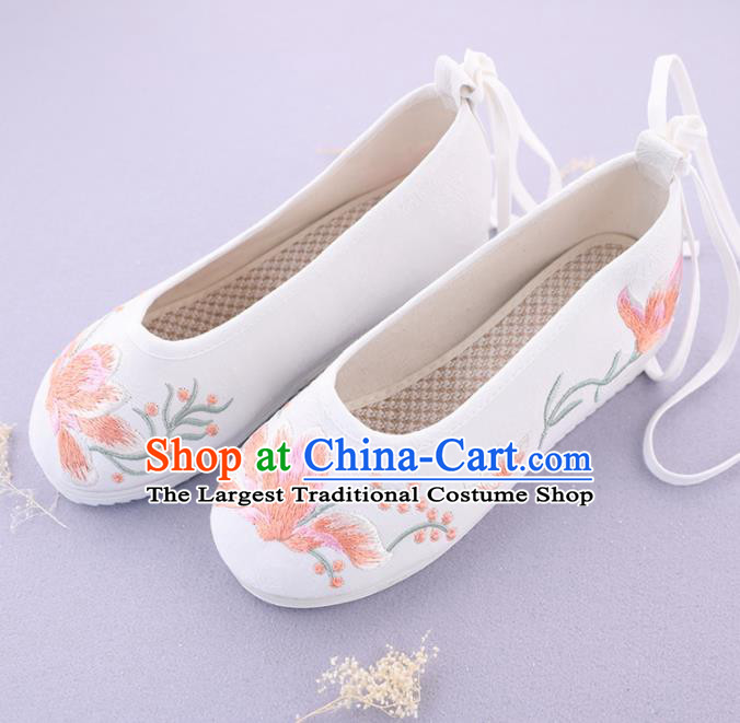 Traditional Chinese Ancient Princess Embroidered Magnolia White Shoes Cloth Shoes Handmade Hanfu Shoes for Women