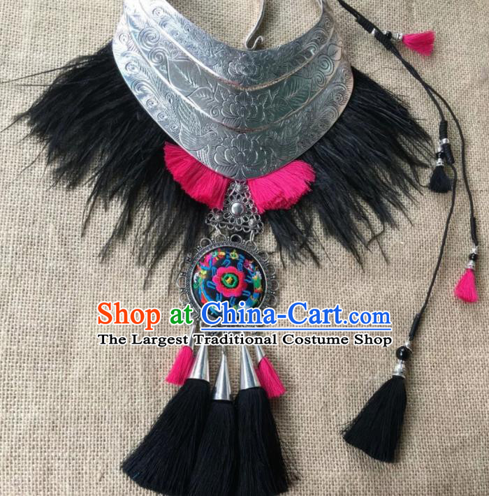 Chinese Traditional Ethnic Embroidered Necklace Accessories Nationality Silver Carving Phoenix Necklet for Women