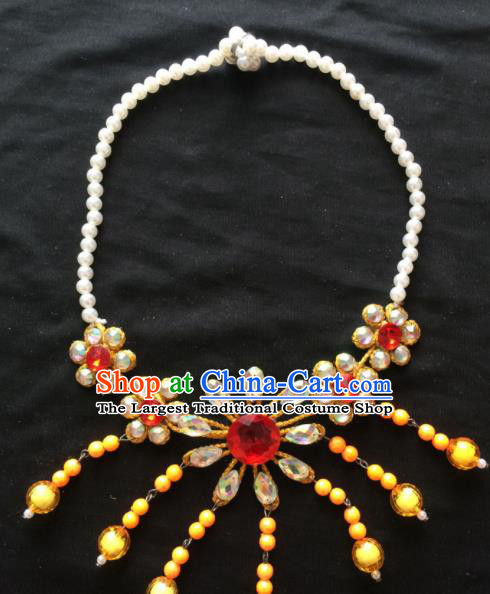 Chinese Beijing Opera Diva Yellow Flowers Necklace Traditional Peking Opera Princess Necklet Accessories for Women