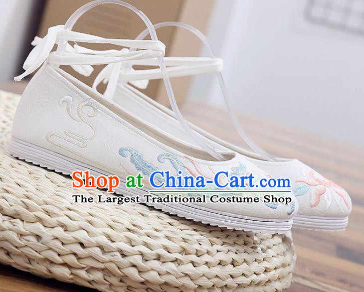 Traditional Chinese Embroidered Peony Butterfly White Shoes Handmade Cloth Shoes National Cloth Shoes for Women