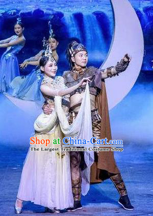 Chinese The Romantic Show of Mingyue Stage Show Dance Costumes for Women for Men