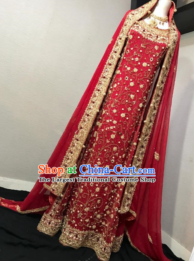 South Asia  Indian Court Queen Wedding Red Embroidered Dress Traditional   India Hui Nationality Bride Costumes for Women