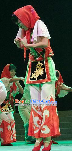 Phoenix Flying Qiang Dance Traditional Chinese Qiang Ethnic Folk Dance Dress and Headwear for Women