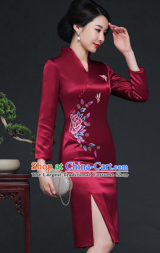 Traditional Chinese Embroidered Butterfly Wine Red Silk Cheongsam Mother Tang Suit Qipao Dress for Women