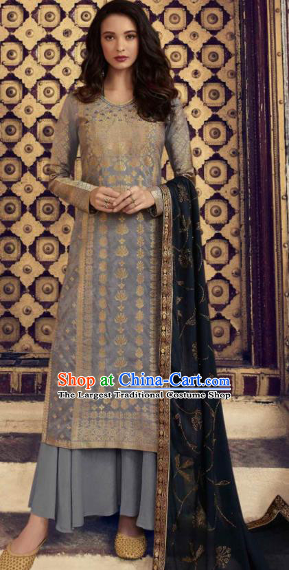 Asian Indian Punjabis Embroidered Light Blue Blouse and Pants India Traditional Lehenga Choli Costumes Complete Set for Women