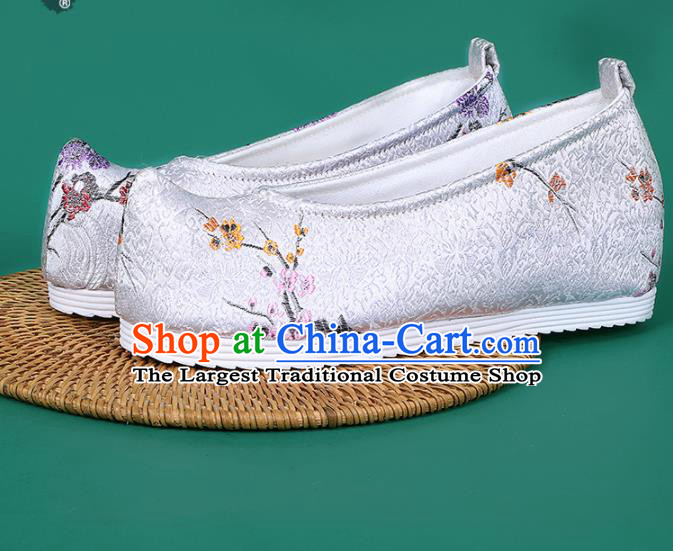 Chinese National White Brocade Toe Spring Shoes Traditional Hanfu Shoes Princess Shoes Opera Shoes for Women