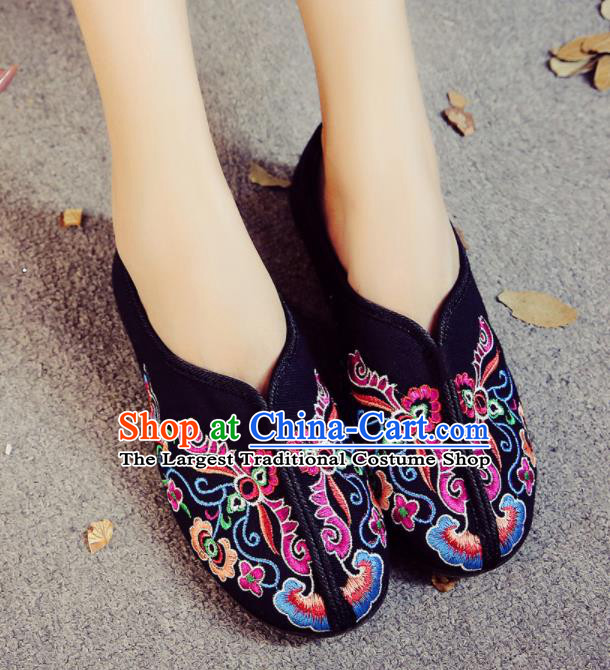 Chinese Traditional Embroidered Black Shoes Hanfu Shoes National Shoes for Women