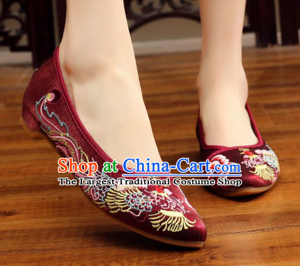 Traditional Chinese Old Beijing Wedding Wine Red Shoes National Embroidered Shoes Hanfu Shoes for Women