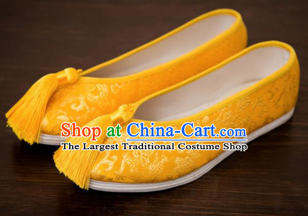 Traditional Chinese Handmade Hanfu Shoes Yellow Tassel Embroidered Shoes Satin Shoes for Women