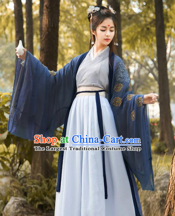 Chinese Traditional Ancient Jin Dynasty Swordswoman Embroidered Historical Costume for Women