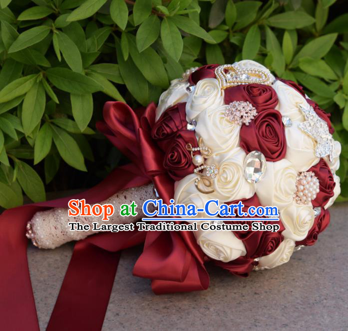 Chinese Traditional Wedding Bridal Bouquet Wine Red and White Rose Flowers Bunch for Women