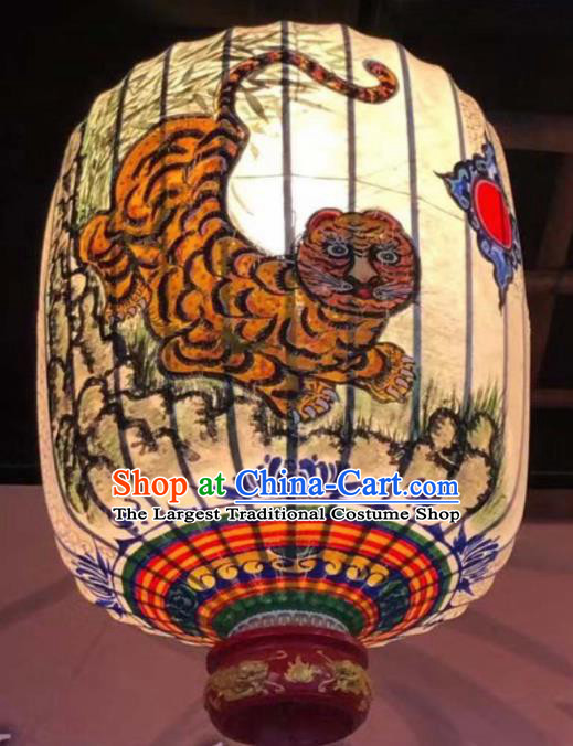 Chinese Traditional New Year Hanging Lantern Handmade Painting Tiger Palace Lanterns