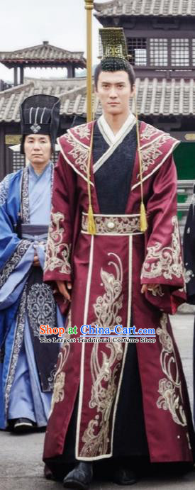 Chinese Ancient Drama Hanfu Clothing Northern Zhou Dynasty Emperor Yuwen Yong Embroidered Historical Costume and Headpiece for Men